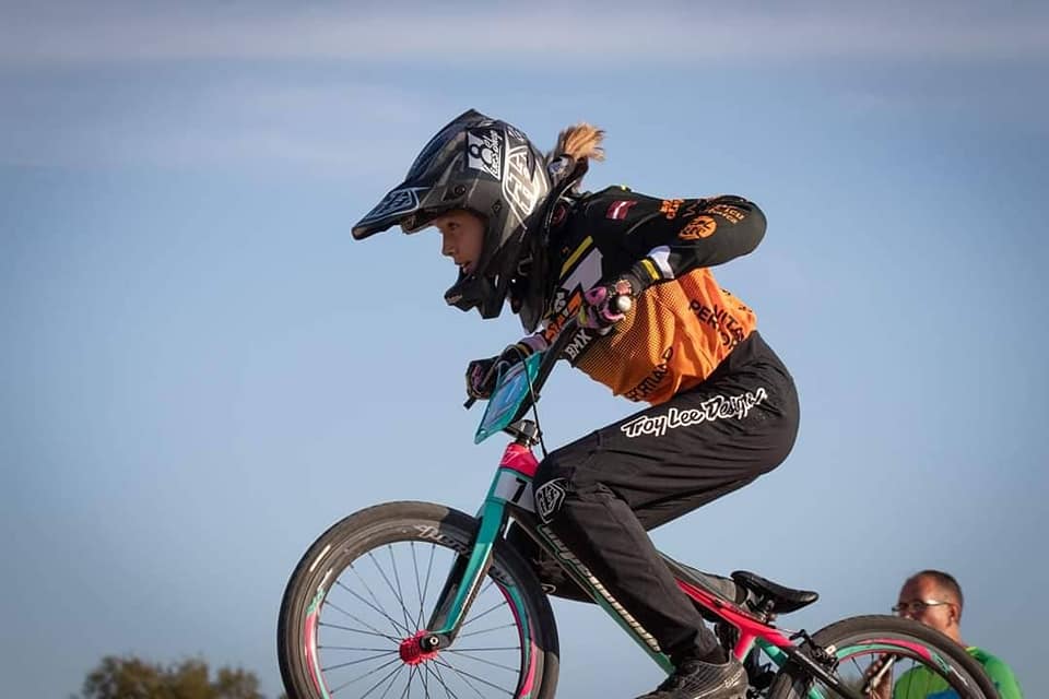 36 Latvijas sportisti Francijā aizvadīs UEC Eiropas kausa posmus BMX