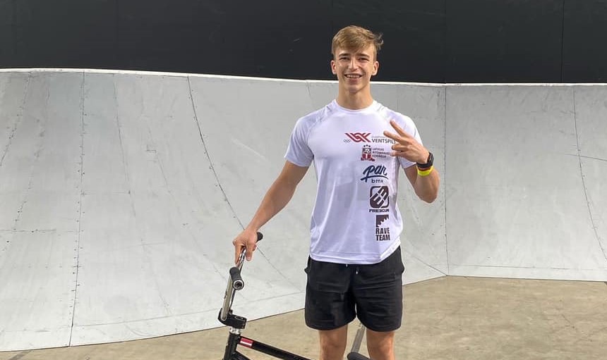 Zēbolds izcīna Latvijai vēsturisku godalgu UCI elites līmeņa BMX frīstaila sacensībās   