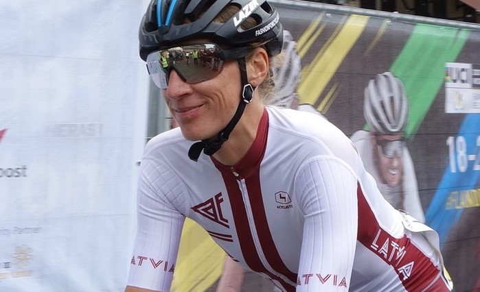 Rožlapa izcīna 21. vietu “Binche pour Dames” velobraucienā   