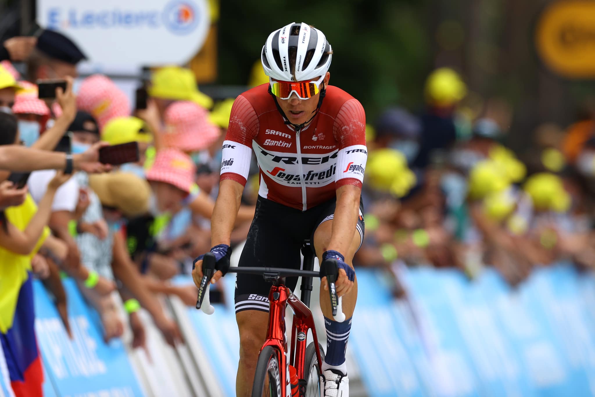 Skujiņš iesaistās lielā atrāvienā un finišē 11. “Tour de France” garākajā posmā   