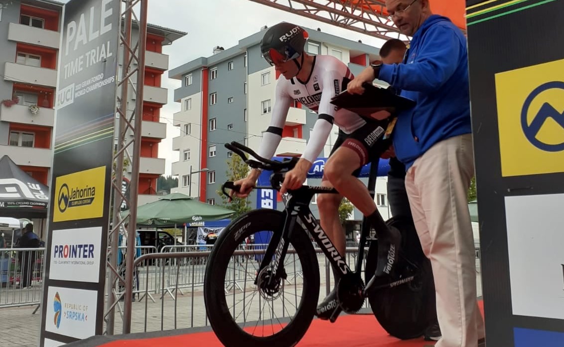 Vēveram un Bartuševicam godalgas pasaules Gran Fondo čempionātā   
