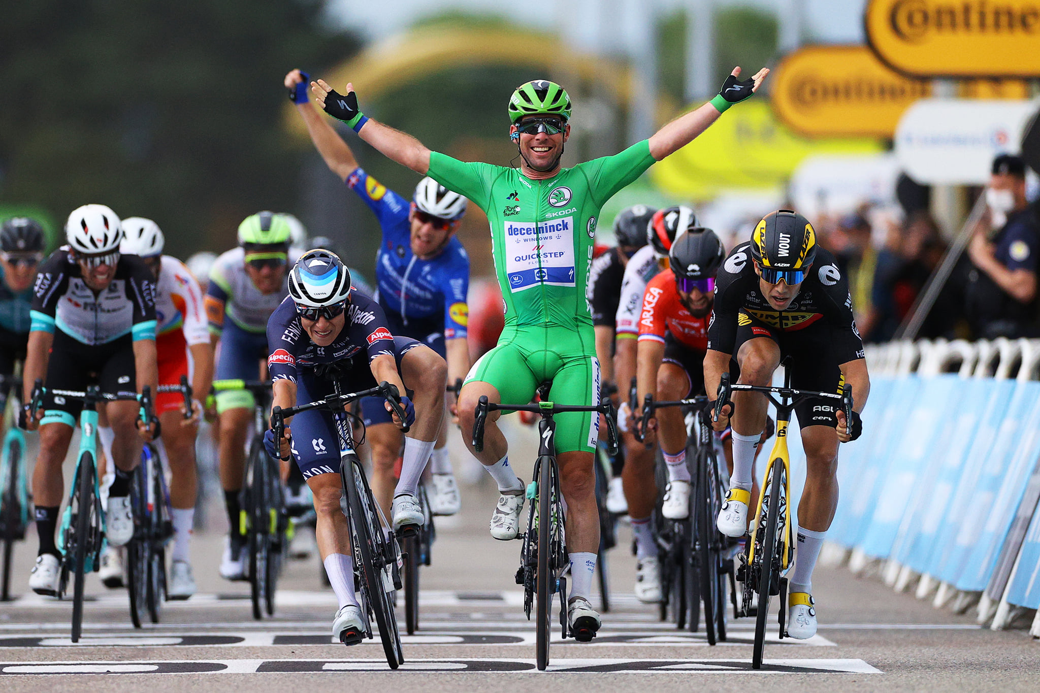 Kavs uzvar 13. posmā un panāk Merksu “Tour de France” uzvaru skaita ziņā   
