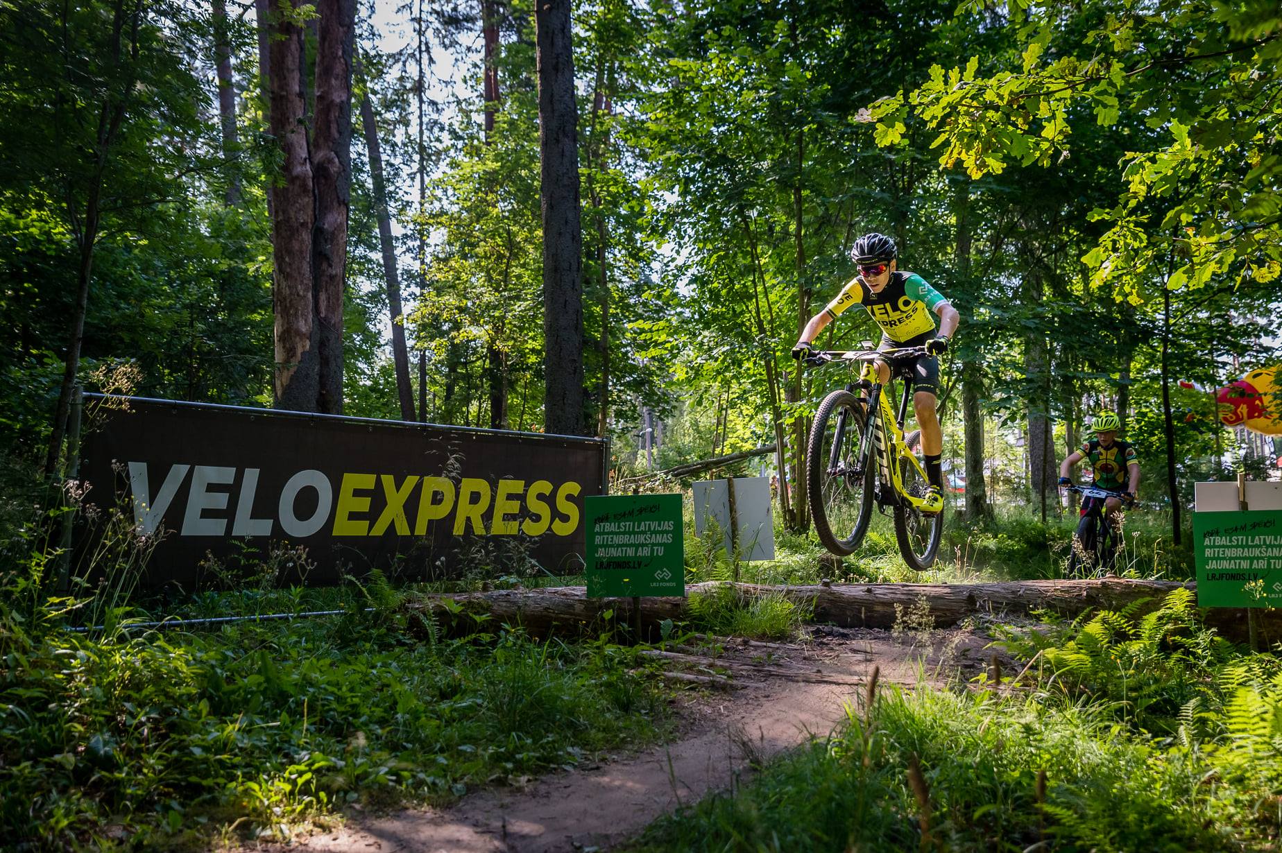 “VeloExpress” Latvijas čempionātā MTB maratonā super aizraujoša trase; sestdien oficiālā apskate   