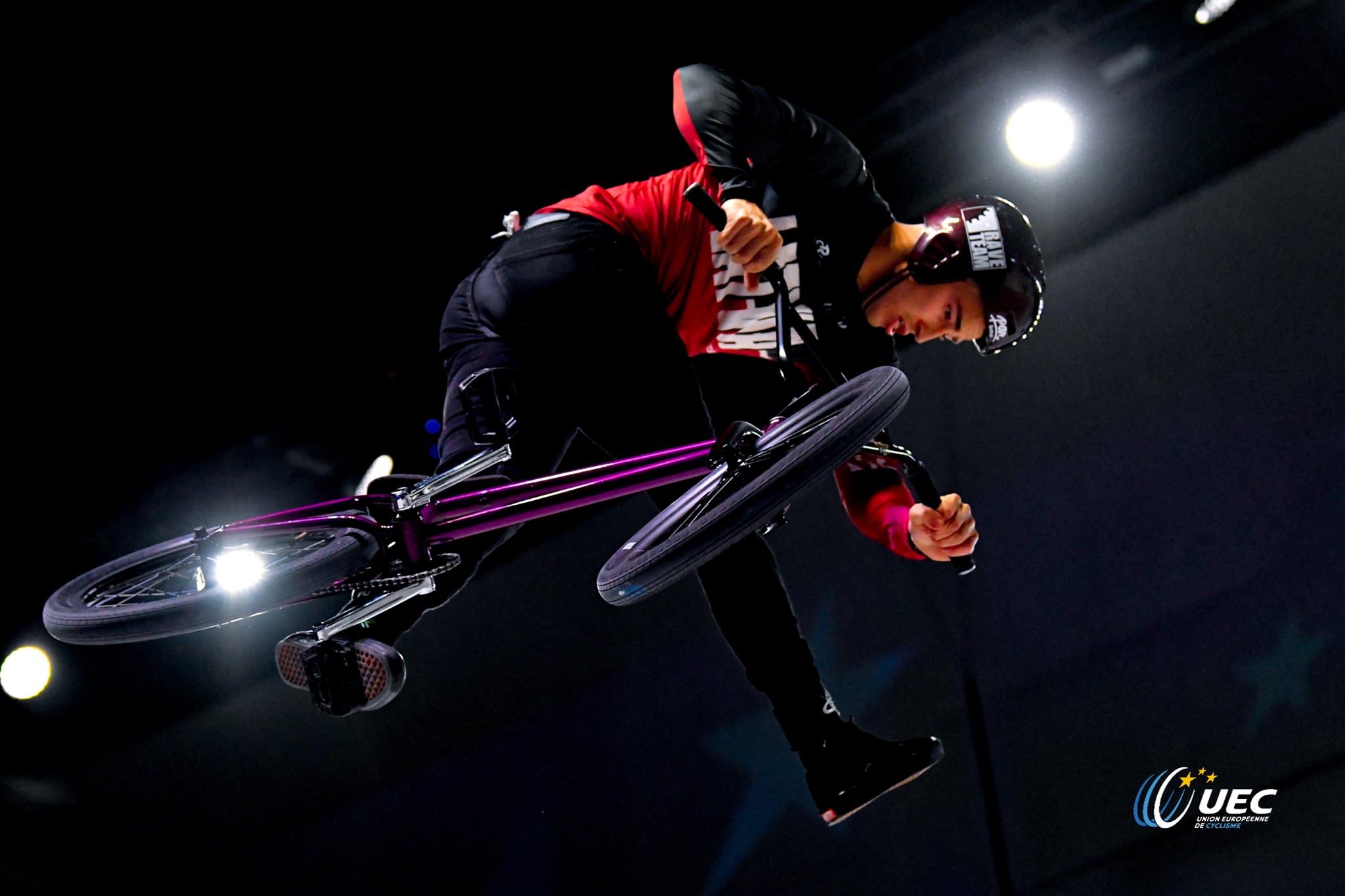 BMX frīstaila vadošie sportisti 2022. gadā turpinās pērn iesākto izrāvienu