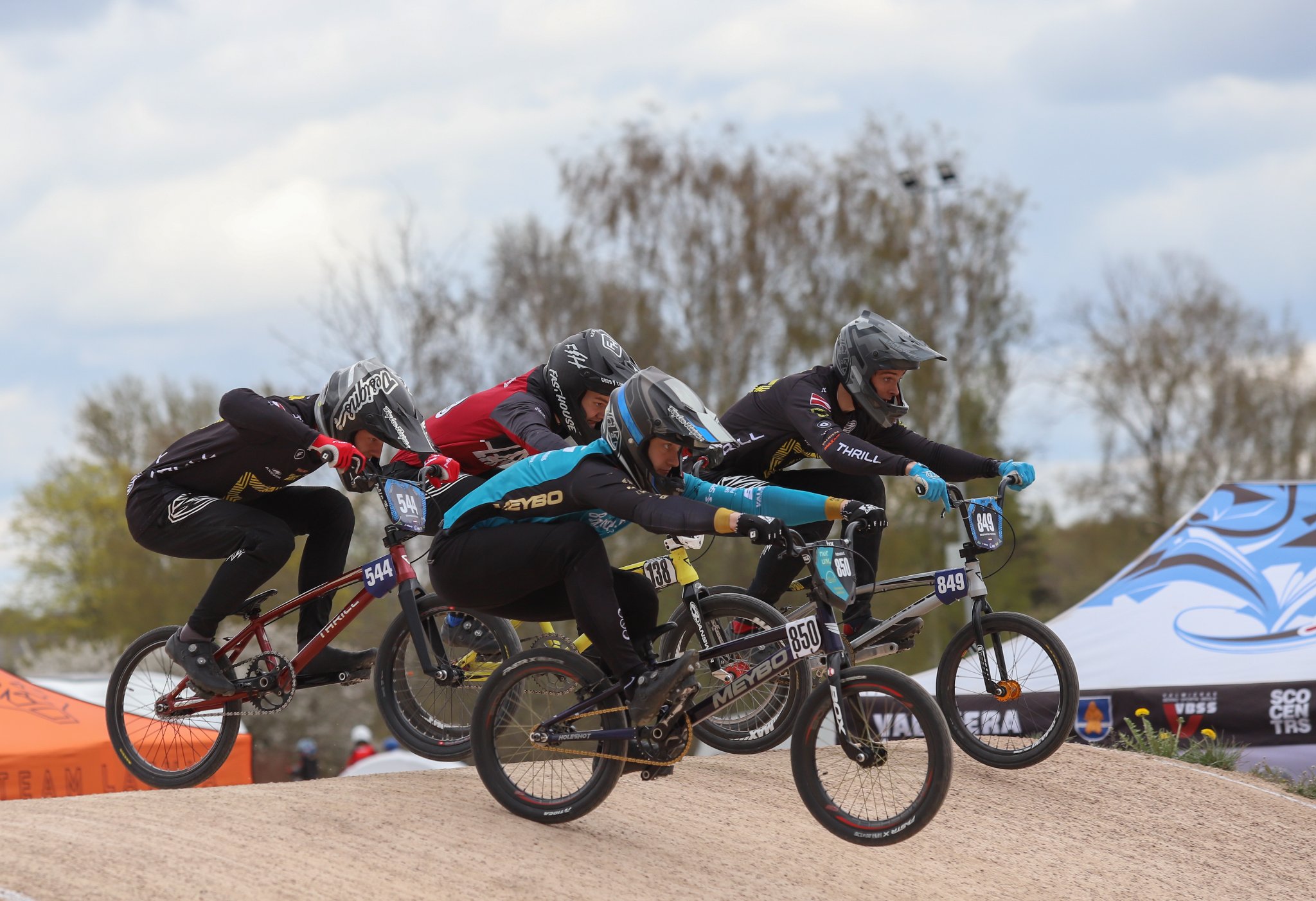 Ar ļoti spēcīgu dalībnieku sastāvu nedēļas nogalē Tīrainē notiks UCI līmeņa BMX sacensības