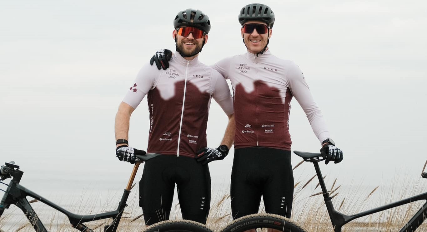 Slavenajā MTB pāru daudzdienu braucienā “Cape Epic” Latviju pārstāvēs Krūmiņš un Žunna