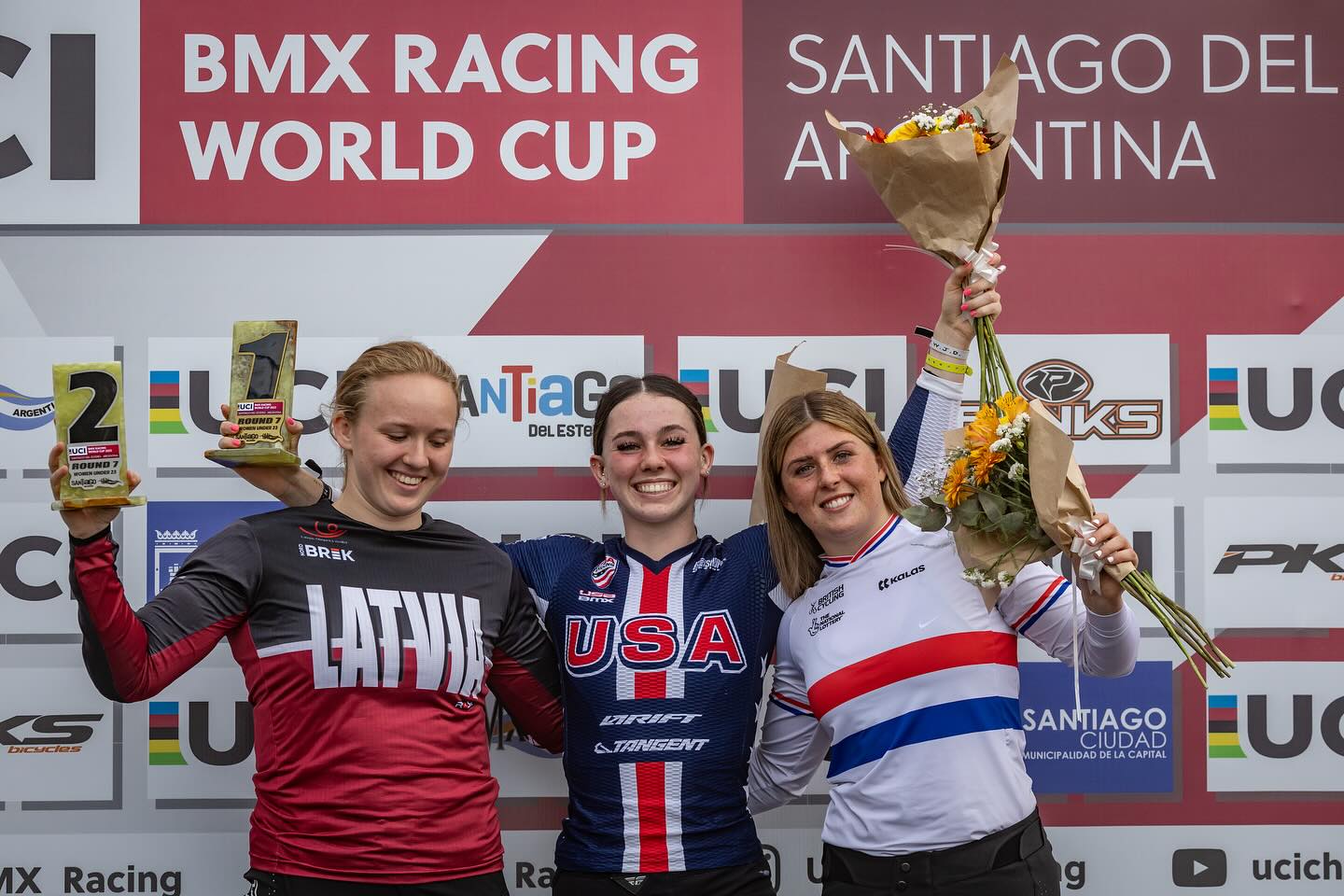 Stūriška Argentīnā dramatiskā finišā izcīna otro vietu PK BMX 7. posmā