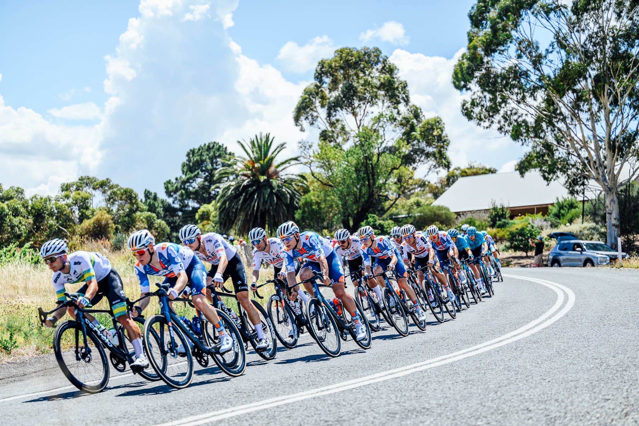 Liepiņa komandas līderis paliek ārpus TOP3 Santos Tour Down Under kopvērtējumā