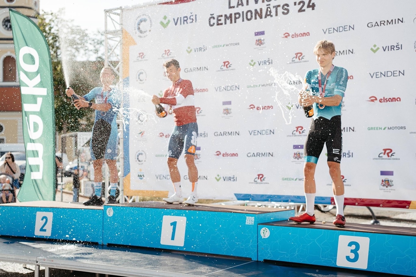 Liepiņš Virū ielās izcīna trešo LČ titulu grupas braucienā; amatieriem uzvar Roze