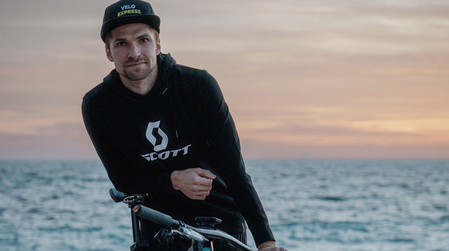 MTB riteņbraukšana: pārmaiņu gads Blūmam; skats uz jaunajiem braucējiem