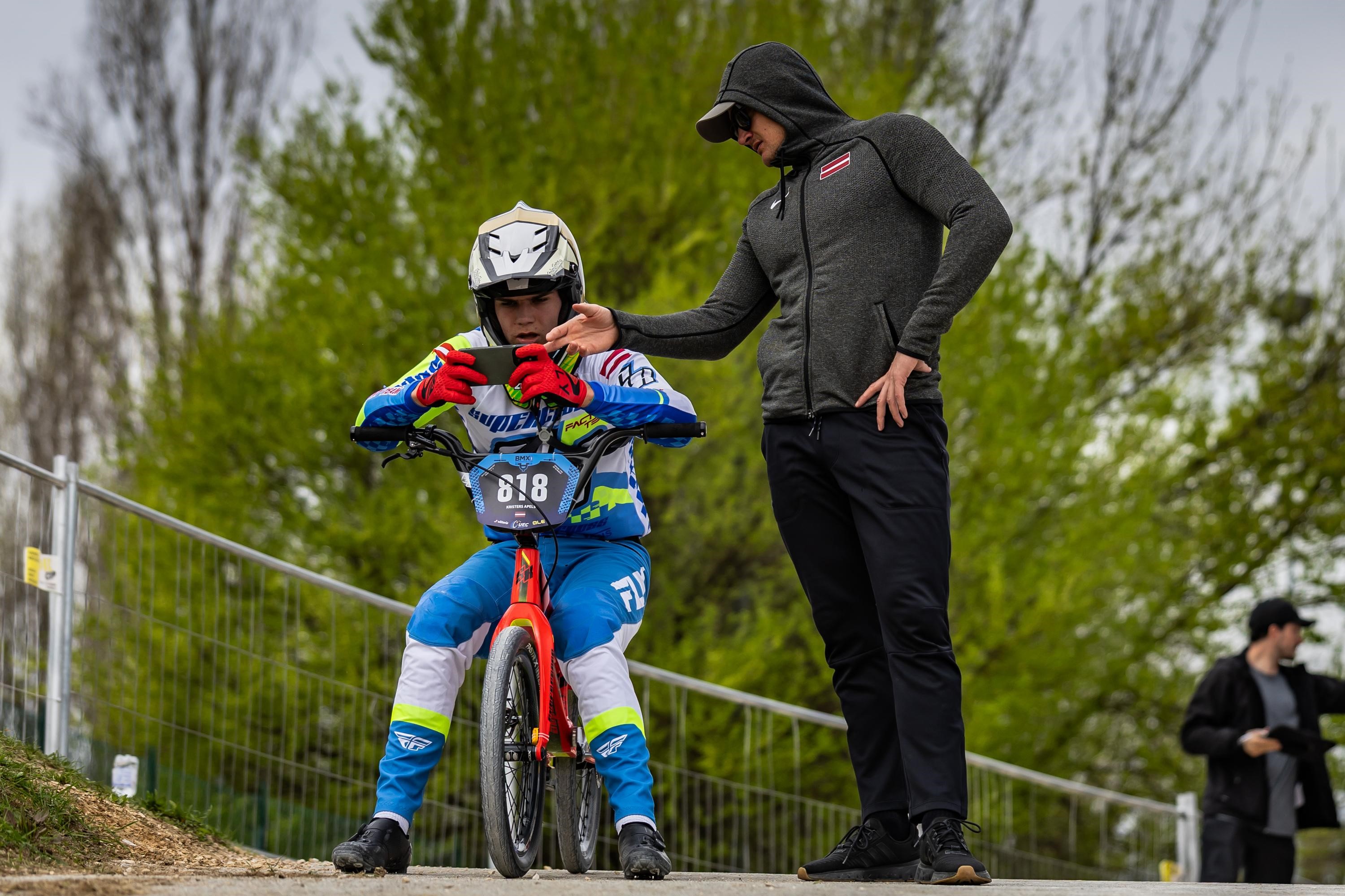 Apels jauno BMX Eiropas kausa sezonu junioros sāk ar 11. vietu Veronā; vienīgā uzvara Švalkovskai