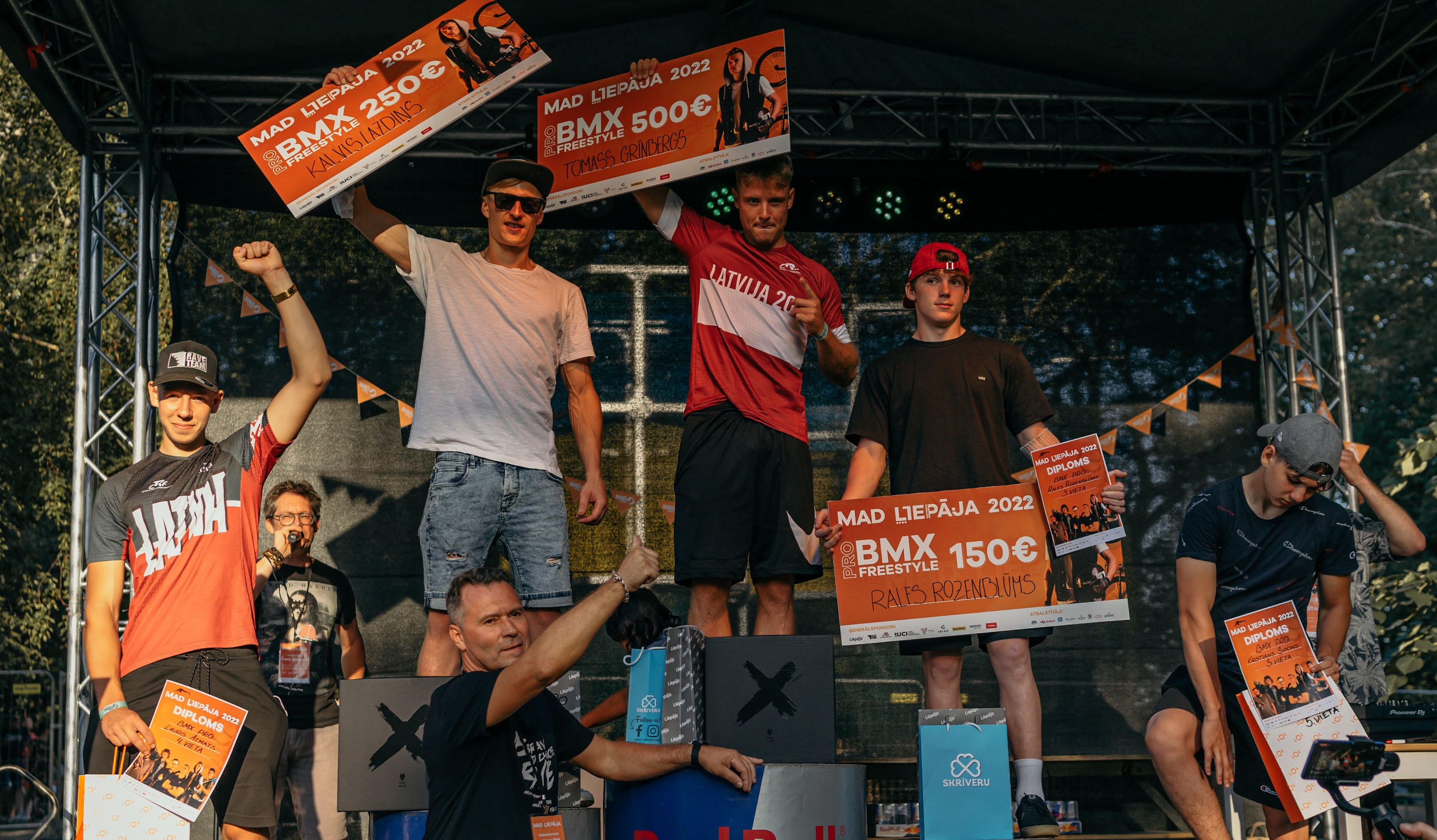 Grīnbergs Liepājā izcīna Latvijas čempiona titulu BMX frīstailā