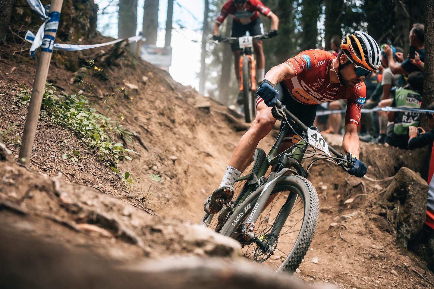 Blūmam tehniskais defekts izbojā cīņu par TOP10 pirmajā PK posmā XCO krosā