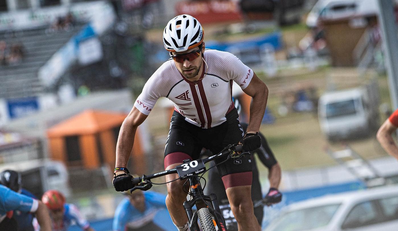 Blūms izcīna augsto sesto vietu pasaules čempionātā MTB saīsinātajā distancē