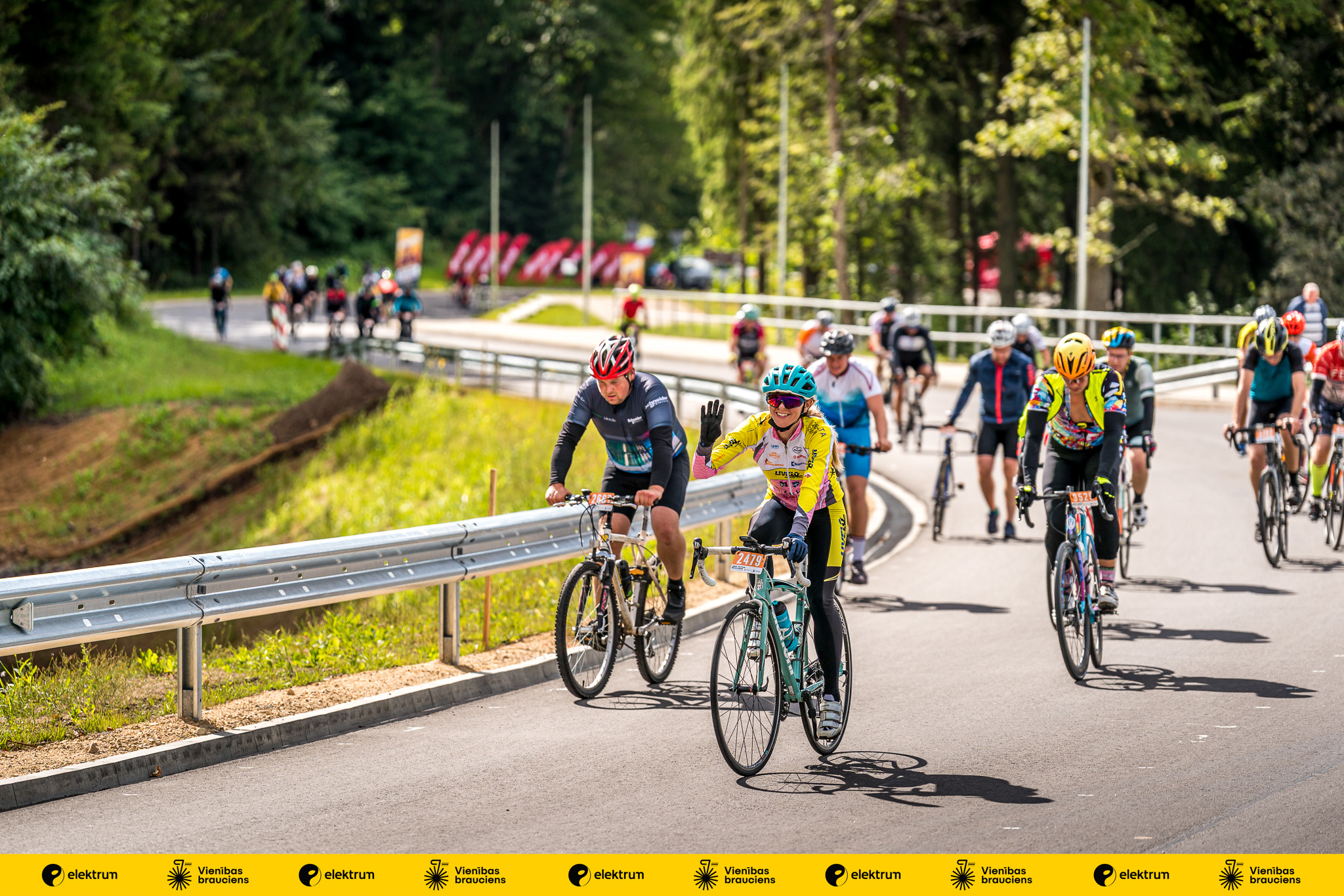 Strauji tuvojas vērienīgākie velo svētki Latvijā – “Elektrum” Vienības brauciens