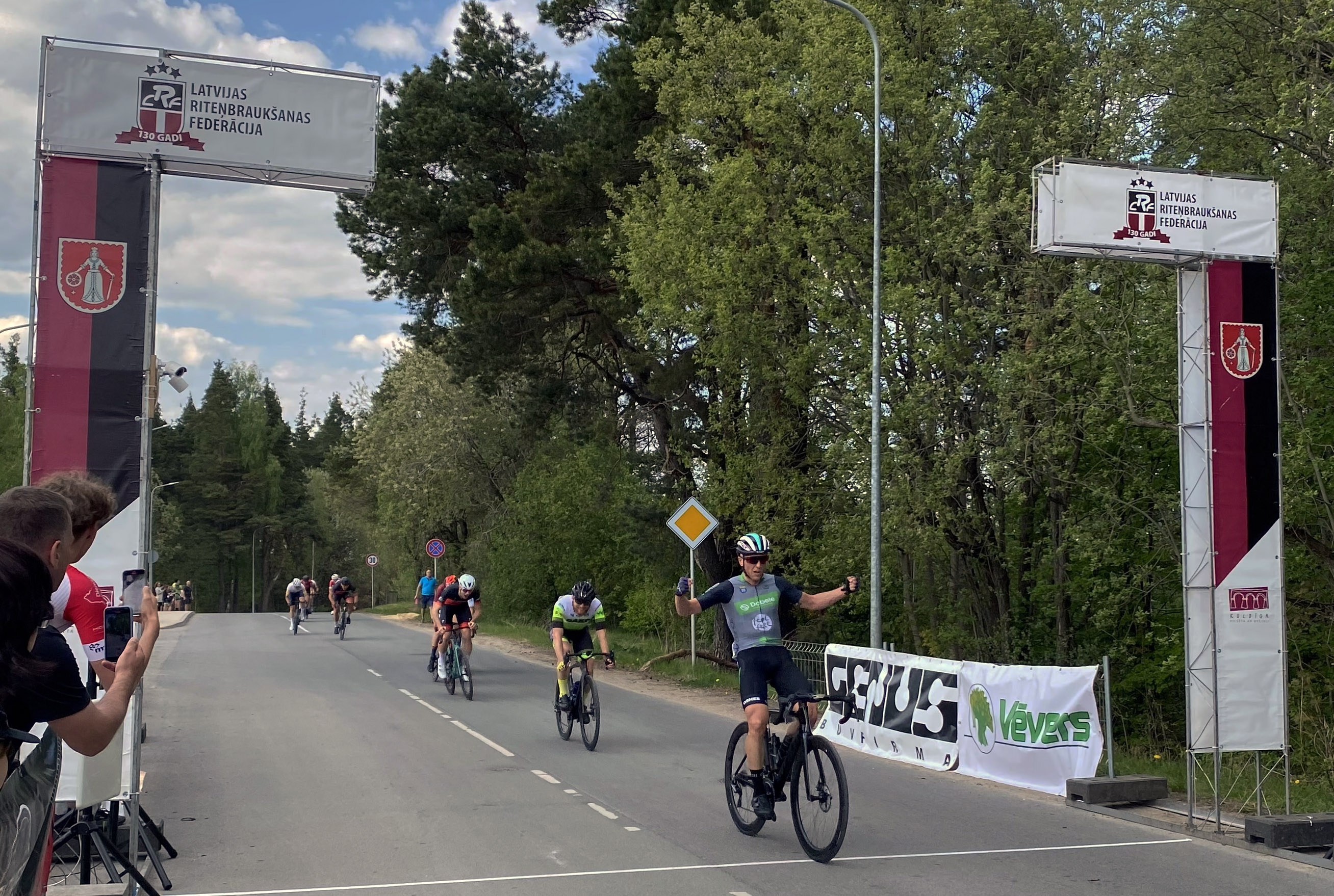 Bogdanovičs triumfē; juniori rāda zobus Baukša piemiņas kausā Kuldīgā + FOTO GALERIJA