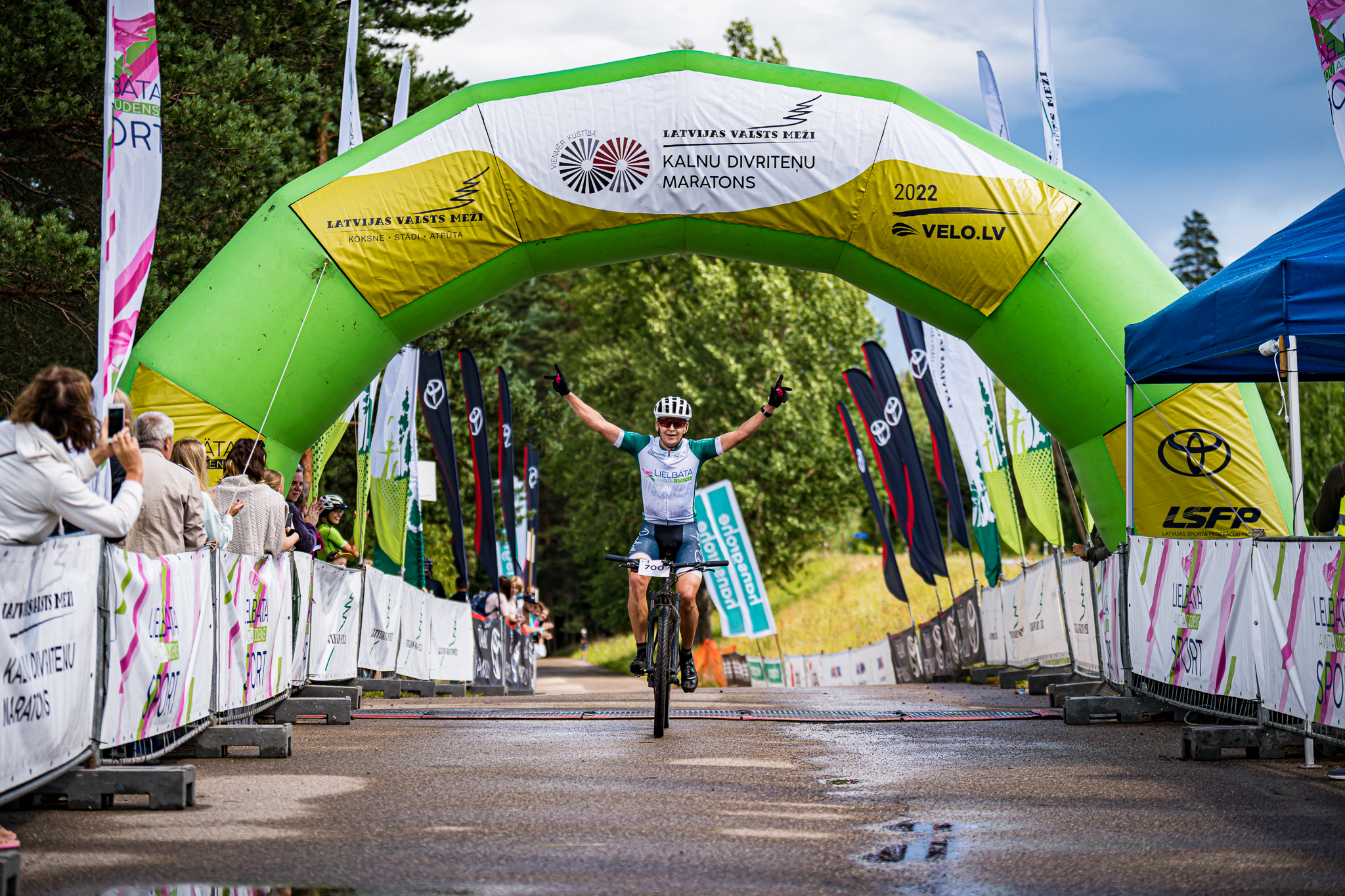 Cirvelis un Ramane izcīna uzvaras LVM MTB maratona posmā Gulbenes novadā