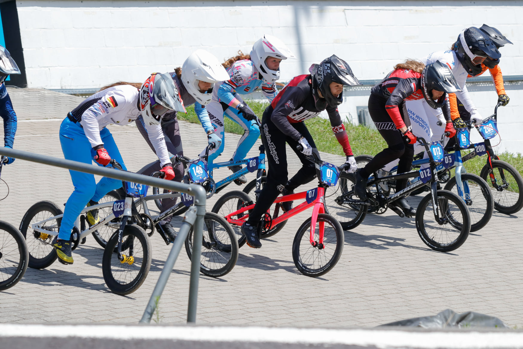 Paula Kibare izcīna piekto vietu PČ BMX meiteņu G16 grupā