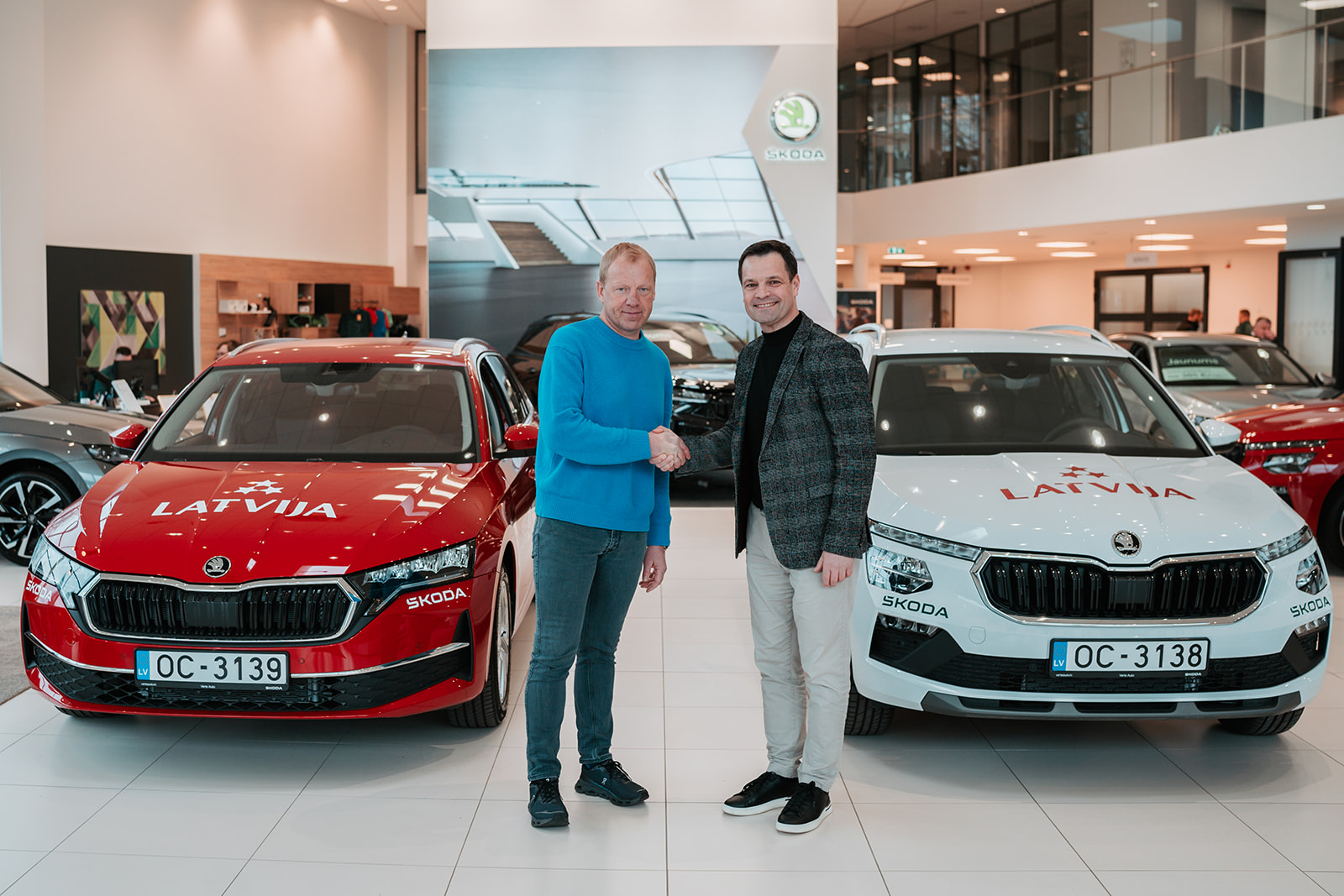 Par Latvijas Riteņbraukšanas oficiālo auto partneri kļūst Škoda auto dīleris “VERTE AUTO”