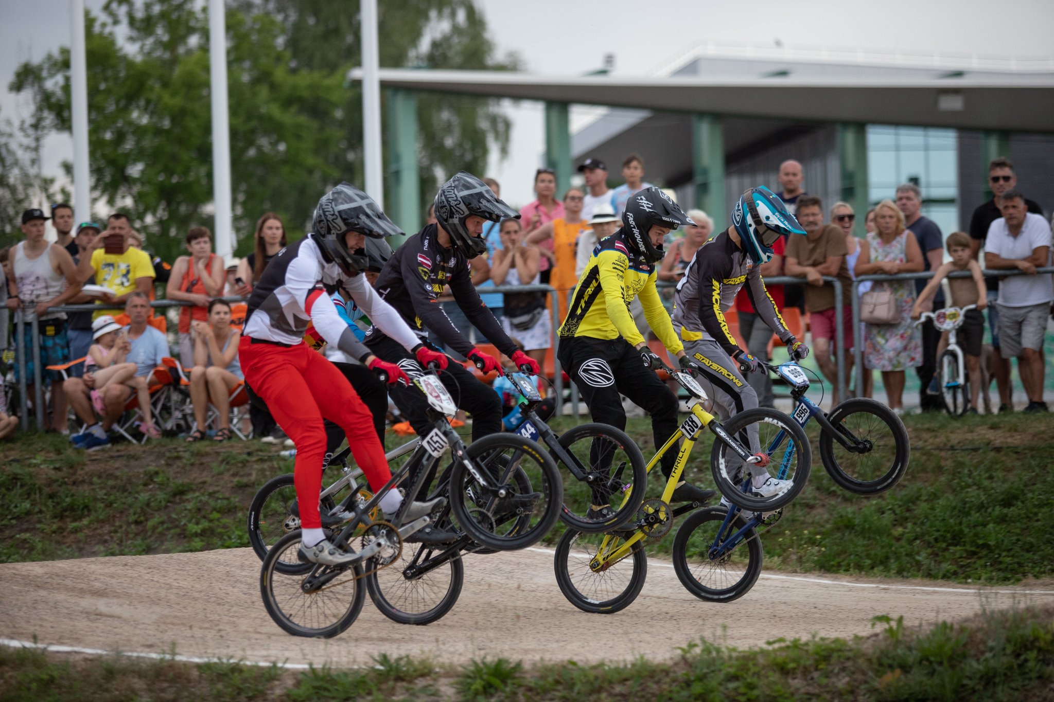 Lieliskā gaisotnē Jelgavā aizvadīts Latvijas BMX čempionāts