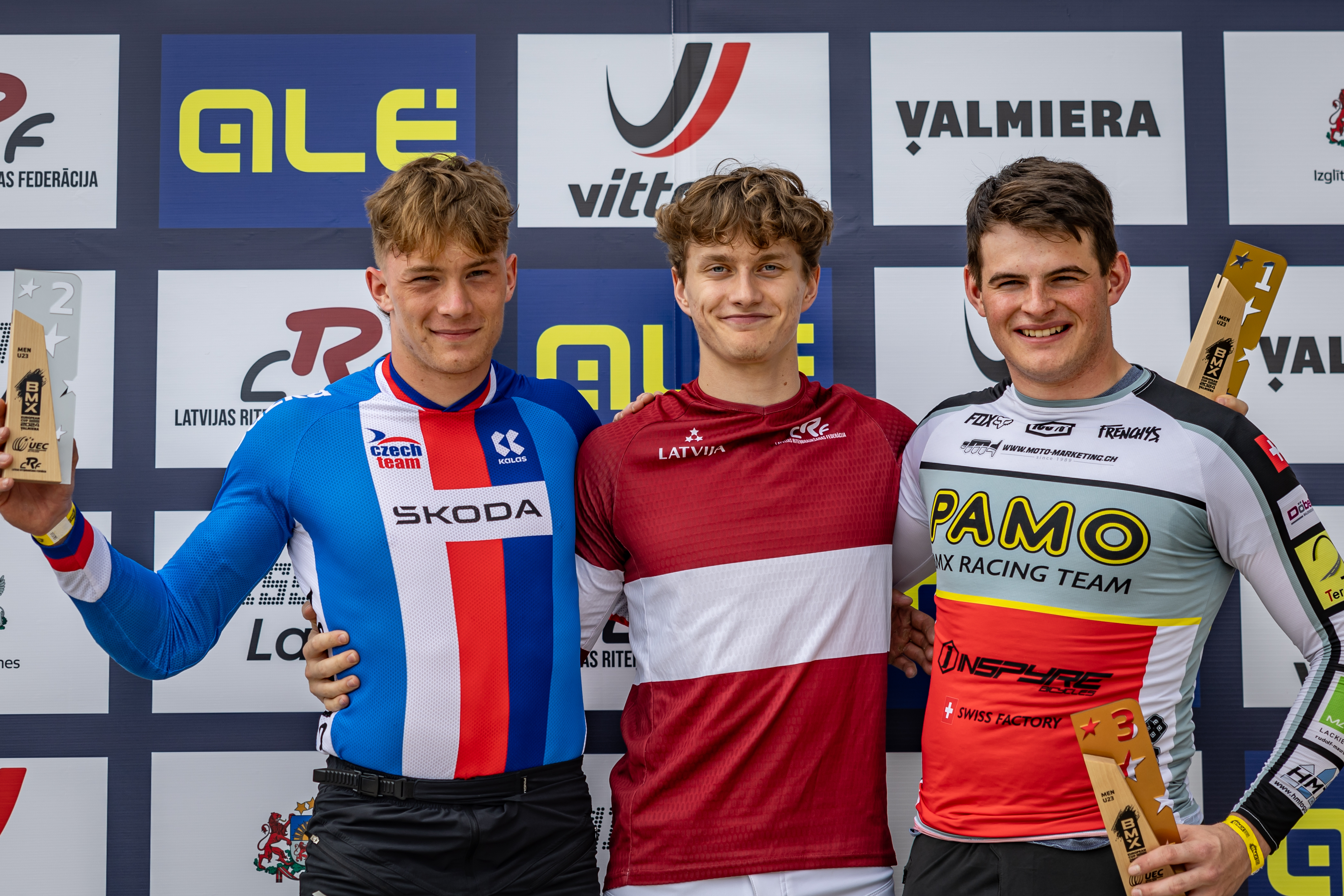 Latviešiem 34 godalgas UEC BMX EK 10. posmā Valmierā; uzvar Langmanis un Pedraudzis