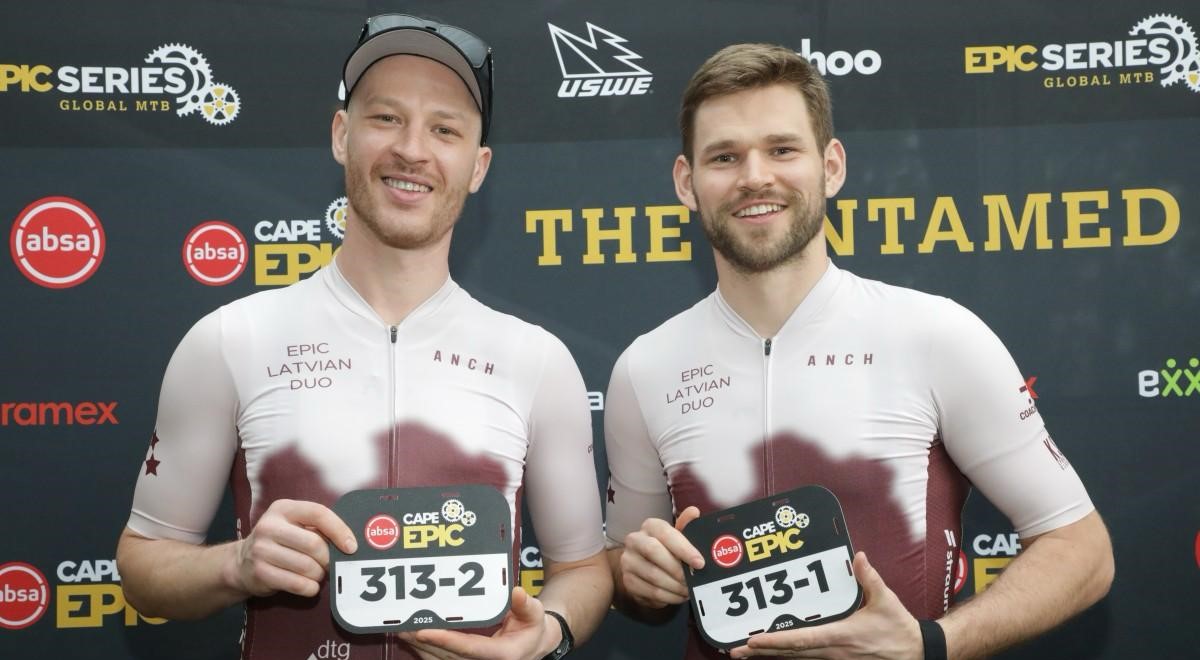 Krūmiņš un Žunna svelmainos apstākļos izcīna 39. vietu amatieru konkurencē “Cape Epic” otrajā posmā