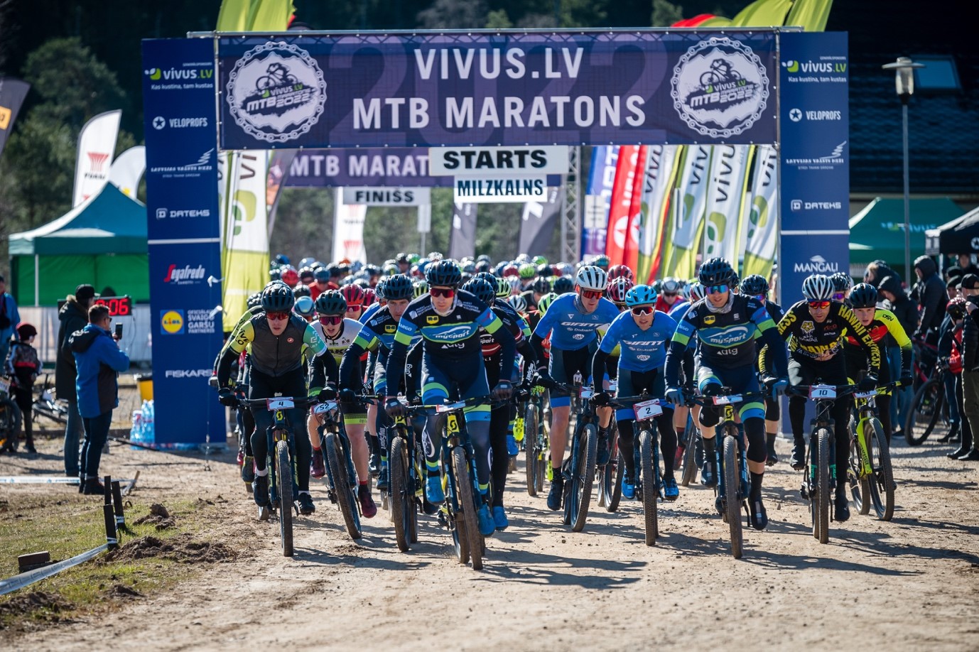 “Vivus.lv MTB Maratons 2022” velo sacensības ar dubultposmu atgriežās Alūksnē