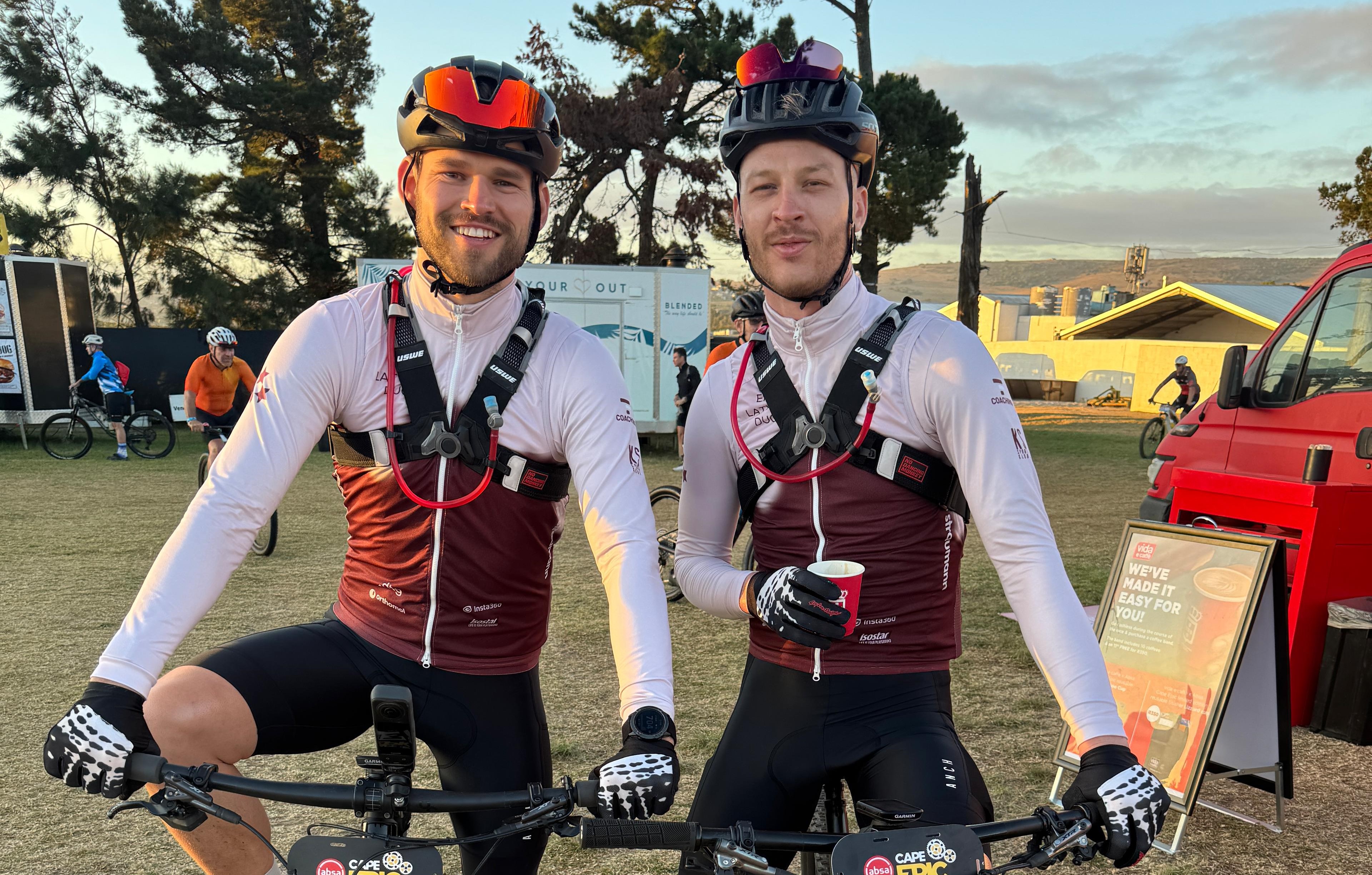 Žunna un Krūmiņš izcīna 36. vietu “Absa Cape Epic” pirmajā posmā
