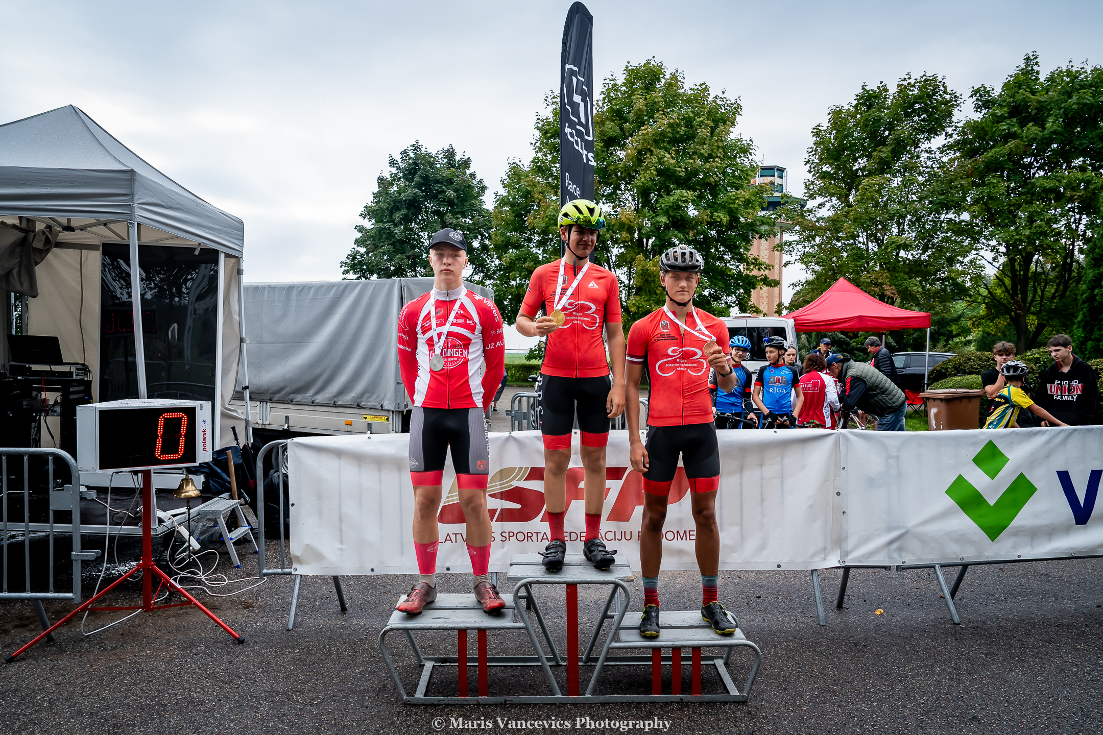 Hansons un Skujiņa izcīna Latvijas U14 grupas čempionu titulus šosejā