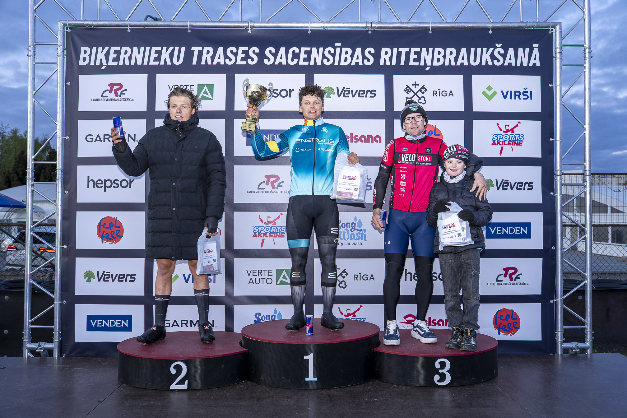 Teju 400 dalībnieki piedalās Biķernieku trases lielās balvas sacensībās (+FOTO)