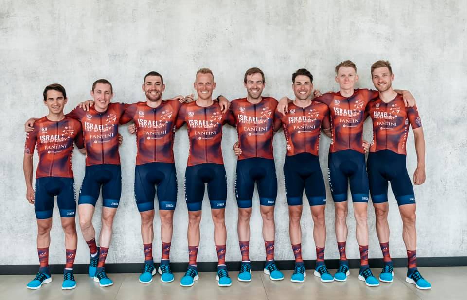 Neilands sestdien uzsāks dalību “Giro d’Italia”